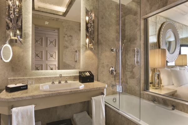 Wyndham Grand Istanbul Kalamis Marina Hotel